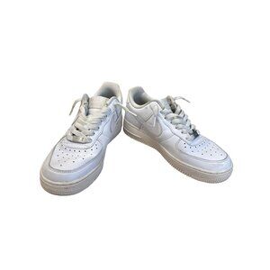 Nike Air Force 1 Mens Low Top White Sneakers Size 8 SKU 7804